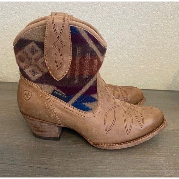 Ariat Pendleton Women's Cowboy‎ Ankle Weathered Look Boots Women's size 7 - Picture 1 of 13